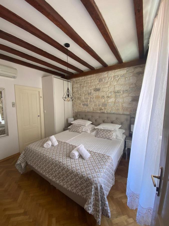 Palace Wall Residences Σπλιτ Εξωτερικό φωτογραφία